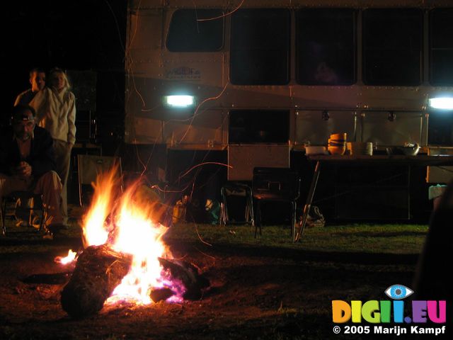 13952 Gunther, Darren and Catherine at the campfire